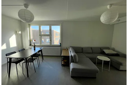 Private Room in Shared Apartment in Bergshamra - Photo 2