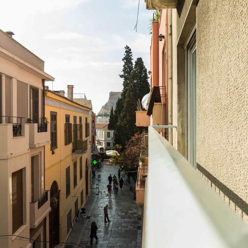 Chic Flat in the Heart of Athens - Photo 1