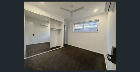 Two Ensuites, Butler’s Pantry & Contemporary Style Throughout - Photo 3