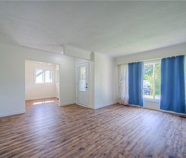 For Lease - 24 Prince Street, Waterloo, Ontario - Photo 2