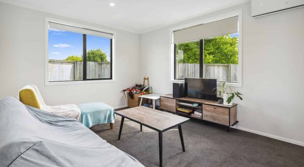 Be in for Christmas - Easy living and modern - Photo 1