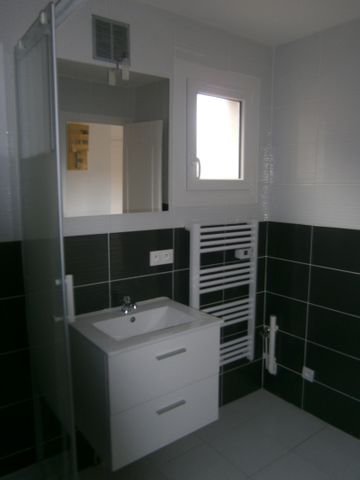 Studio avec cour entièrement rénové - Photo 2