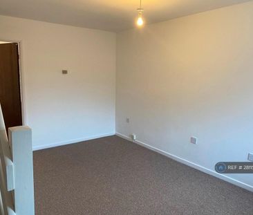 2 bedroom end of terrace house to rent - Photo 3