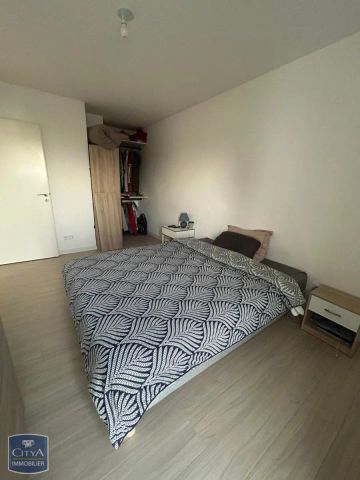 Appartement à louer 4 pièces 77.35m² - Photo 3
