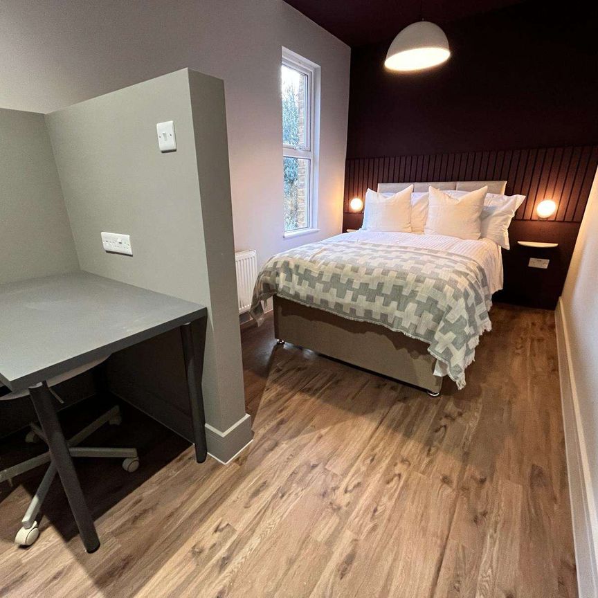 A HMO Designed with You in Mind - Convenient, Stylish & Deluxe living, all under one roof - Photo 2