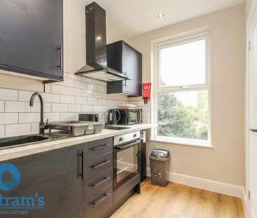 1 bed Studio for Rent - Photo 2