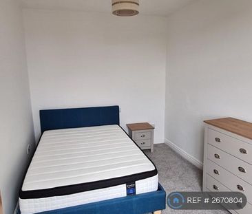 1 bedroom in a house share to rent - Photo 3