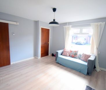 19 Ravenhill Court, BT68FS, Belfast - Photo 6