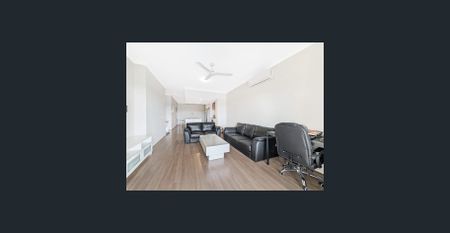 Fully Furnished three bedroom apartment with great location - Photo 2