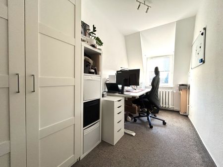 Jetzt mieten • 3 Zimmer • Einbauküche • Bad mit Dusche • Parkett • Garage • in Reichenbrand - Photo 2