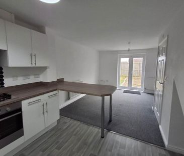 2 bedroom terraced house to rent - Photo 6