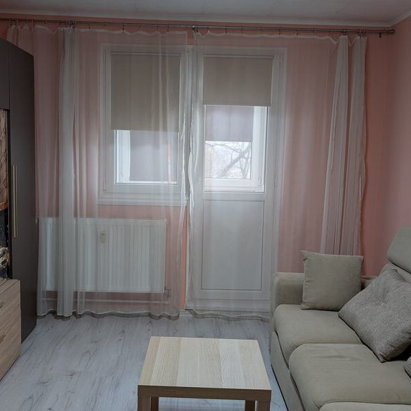 Drumul Taberei, stradal, metrou, decomandat, renovat, mobilat/ utilat - Photo 1