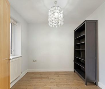 2 Bed Flat, Settlers Court, E14 - Photo 6