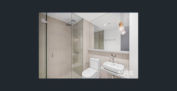 Stylish, furnished and modern - Photo 1