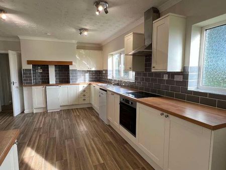 Floods Ferry Road, Doddington, March, PE15 - Photo 2