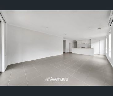 26 Marshy Avenue, Cranbourne East, Vic 3977 - Photo 4