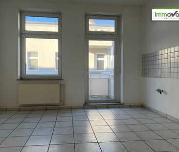 Helle, einfache 3-Raum-Wohnung mit Balkon, Tageslichtbad, Wanne und... - Photo 6