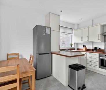 2 Dunraven Park, Belfast, BT5 5LF - Photo 2