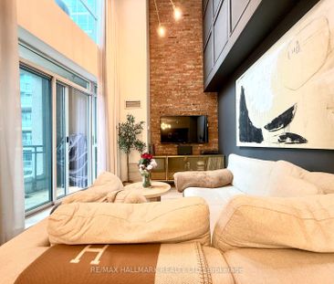 Battery Park Lofts , #403 - Photo 1