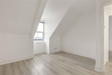 1 bedroom penthouse to rent - Photo 3