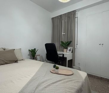 ¡Tu nueva habitación en Valencia te espera! - Photo 4