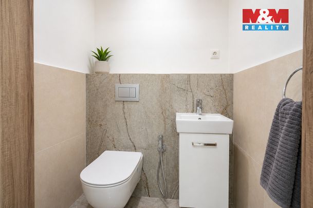 Pronájem domu 144 m² s pozemkem 197 m² - Фото 1