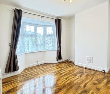 3 bedroom house to rent Crawley Green Road, Luton, Bedfordshire, LU2 - Photo 2