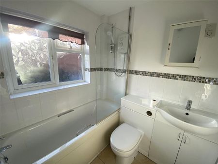 2 bedroom detached house to rent - Photo 5