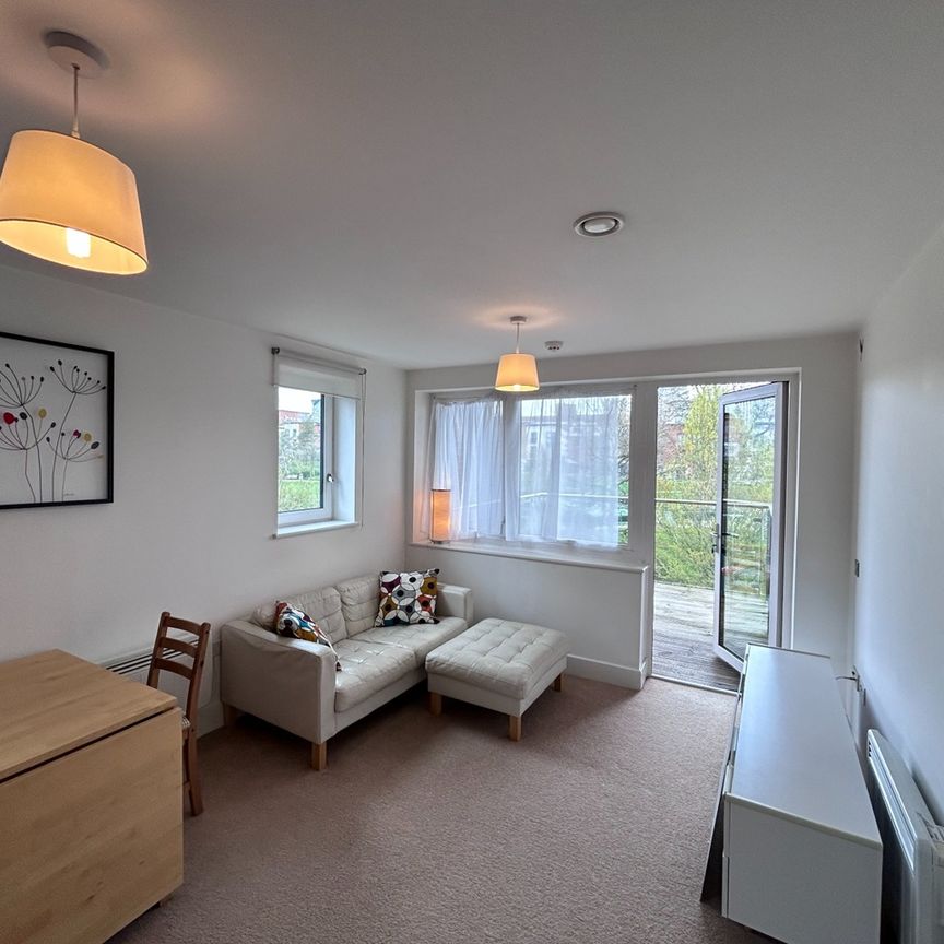 2 Bed Flat, Bell Barn Road, B15 - Photo 1