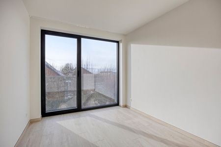 Luxueuze nieuwbouw-woning (met mogelijkheid bijhuren praktijkruimte en wachtzaal)! - Photo 4