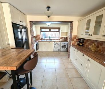 47 Woodview Park, Tandragee, BT62 2DD - Photo 1