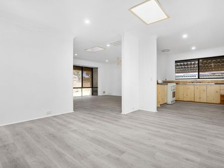 39 Prescott Dr, Gosnells WA 6110 - House For Rent | Domain - Photo 3