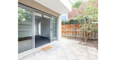 Modern, spacious two - bedroom home! - Photo 2