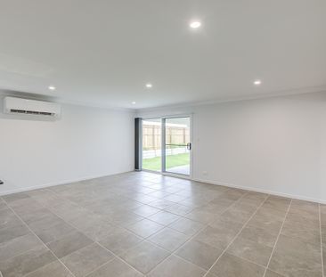 Brand New Family Home - Park Lane Estate! - Photo 2