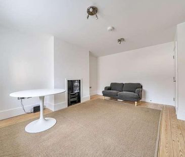 Market Square, Aylesbury, HP20 - Photo 2