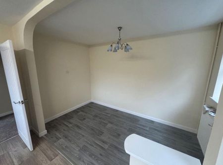 2 bedroom bungalow to rent - Photo 3