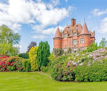 Exceptional luxury home in West Cheshire with swimming pool, stables, wonderful gardens and option for business space - Photo 1