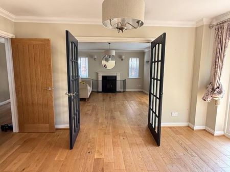 4 bedroom house to rent - Photo 3