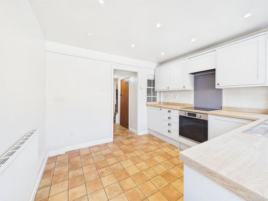 2 BED Terraced House - Photo 1