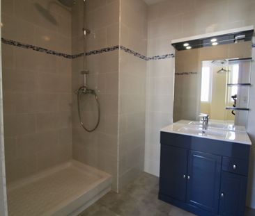 Location Appartement 2 pièces 69m² - Photo 6