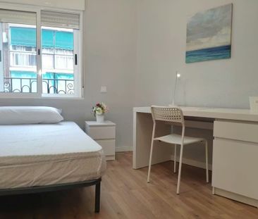 Calle de Venancio Martín, Madrid, Community of Madrid 28038 - Photo 4