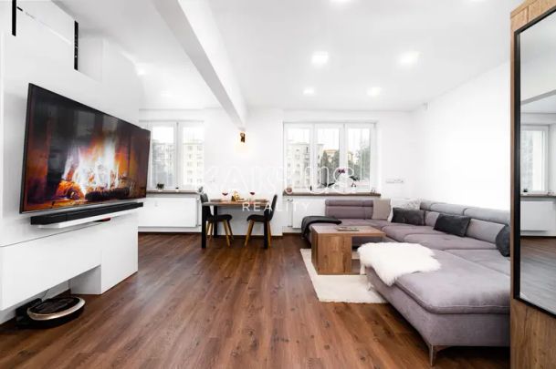 Podnájem nadstandartního zařízeného bytu 2+kk (61 m - Photo 1