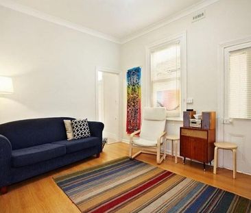 CONVENIENT LIVING IN THE HEART OF ABBOTSFORD - Photo 1