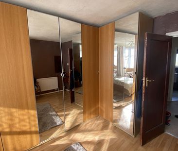 3 Bed Semi-Detached House, Steeplestone Close, N18 - Photo 5