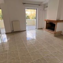 Συγκρότημα για ενοικίαση - Δροσιά, - Photo 1