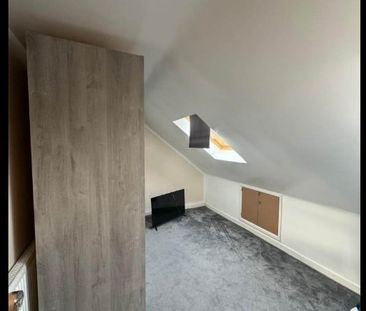 Room in a Shared House, Overstone Road, LU4 - Photo 3