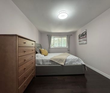 For Lease - 43 Sherwood Forest Drive Unit# Main Floor, Markham, Ont... - Photo 5