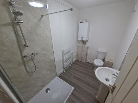 Studio to rent - Photo 2