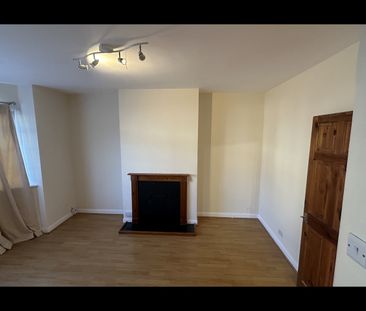 2 Bed Flat, Friern Park, N12 - Photo 1