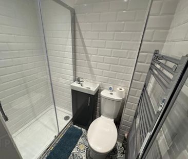 11 Rathcool Street, Belfast, BT9 7GA - Photo 4